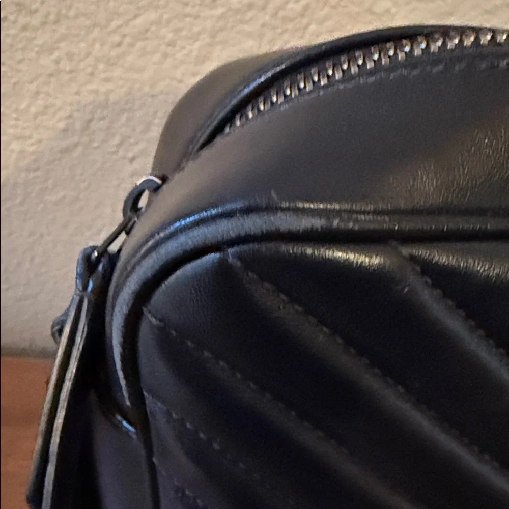 Saint Laurent Black Chevron-Quilt Leather Crossbody Bag - Picture 2 of 7